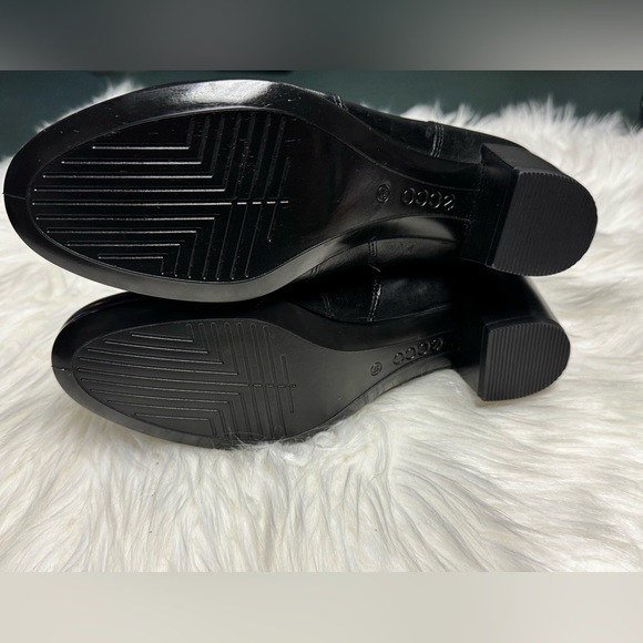 ECCO Shape M35 Ankle Boots 6.5 Black Leather Water-Resistant Comfort Zip Heels - Picture 6 of 7